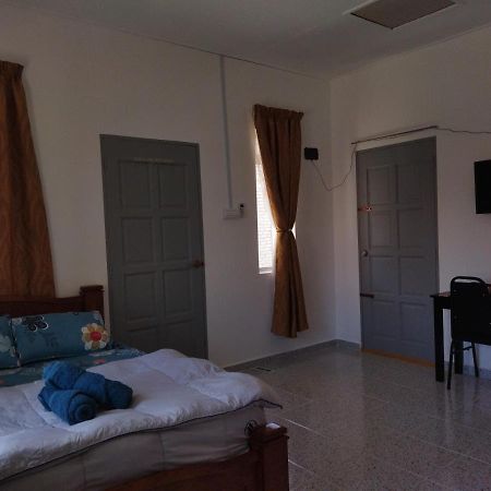 Room Stay Tok Wan 2 Kampung Kuala Besut Bagian luar foto