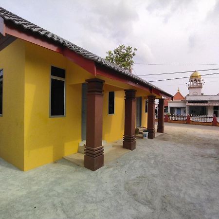 Room Stay Tok Wan 2 Kampung Kuala Besut Bagian luar foto