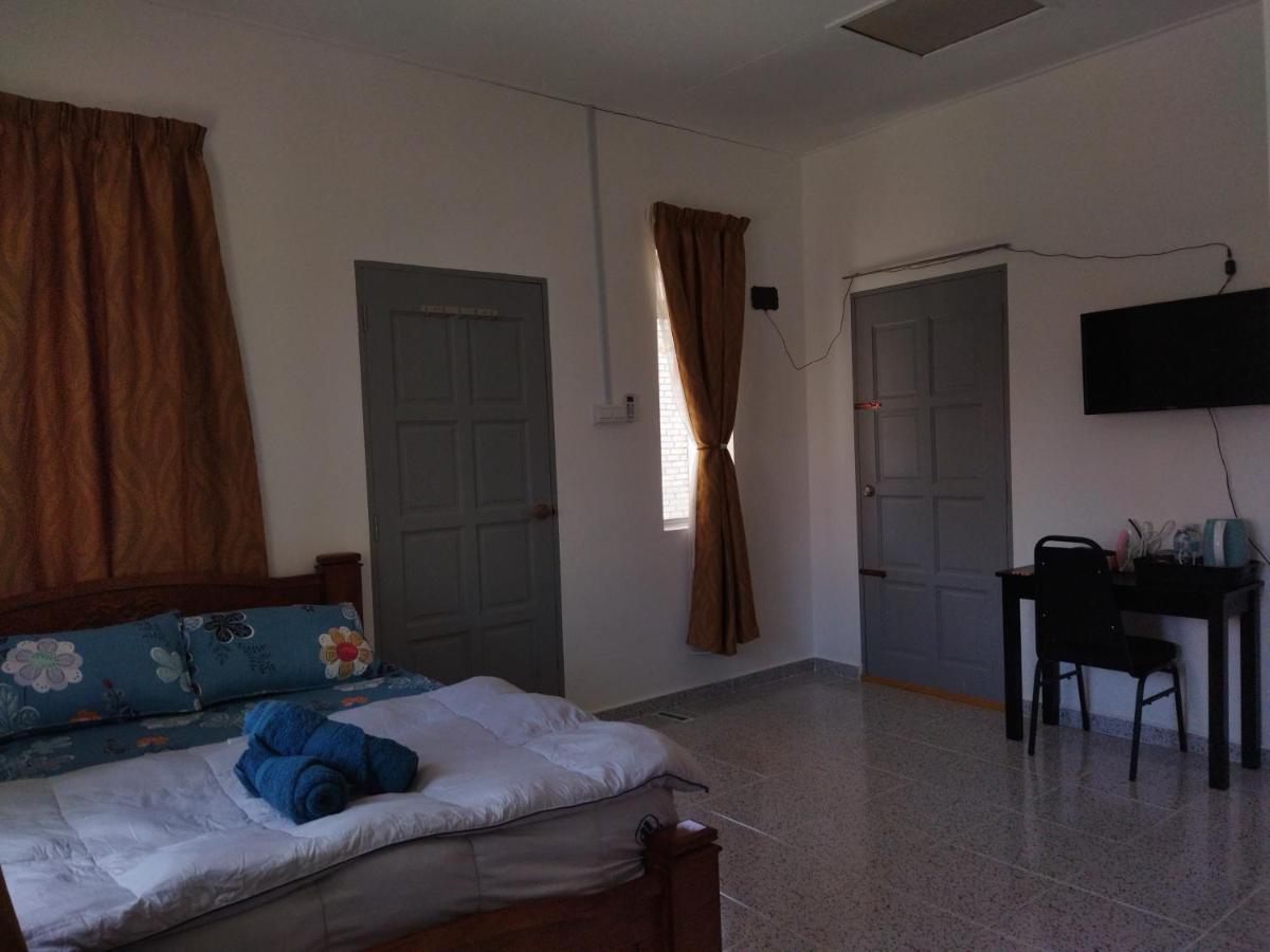 Room Stay Tok Wan 2 Kampung Kuala Besut Bagian luar foto